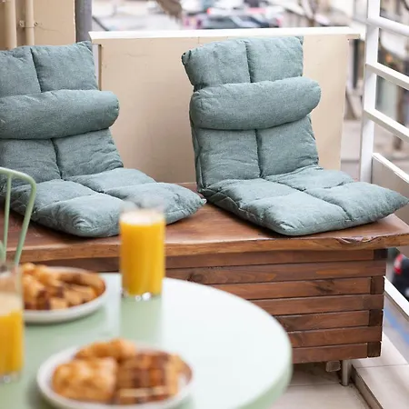 Walk Everywhere / Modern 2br Appartement *