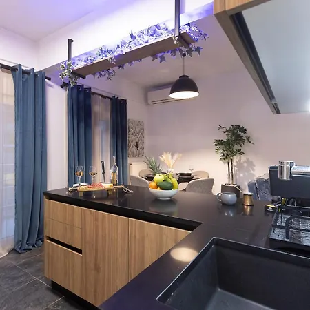 Walk Everywhere / Modern 2br Thessaloniki
