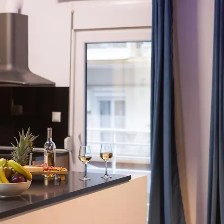Walk Everywhere / Modern 2br