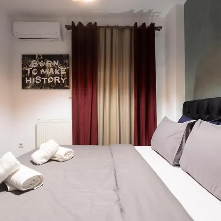Walk Everywhere / Modern 2br * سالونيك